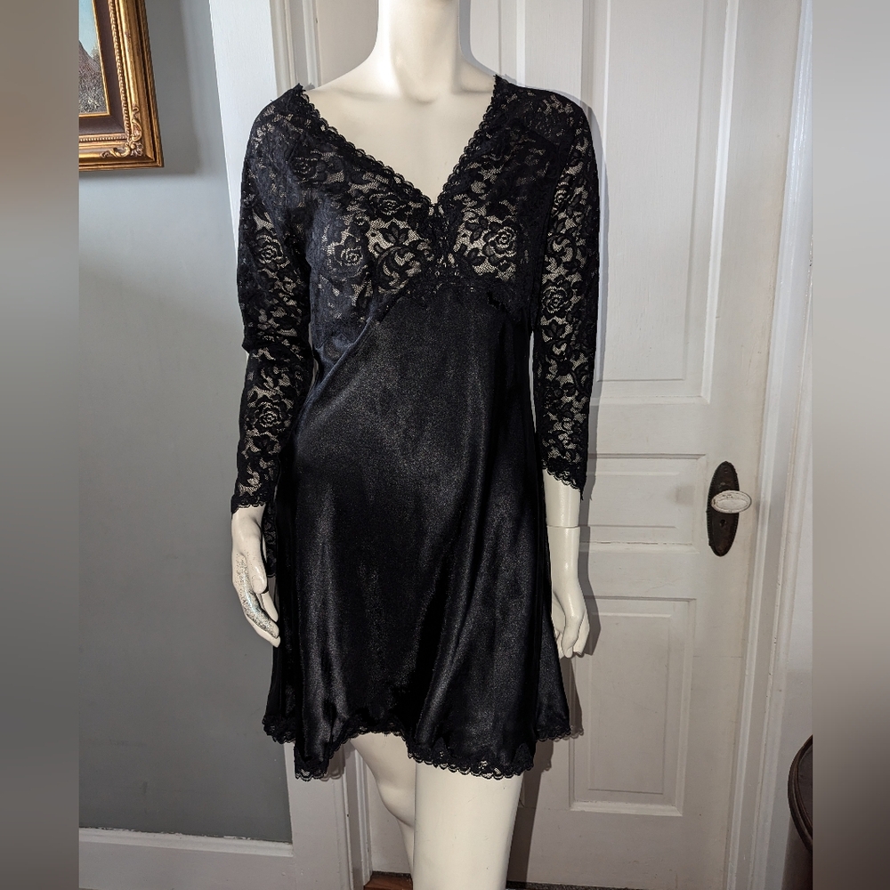 Vintage Jones New York Rare Black Goth Lace Dress Semi Sheer Medium